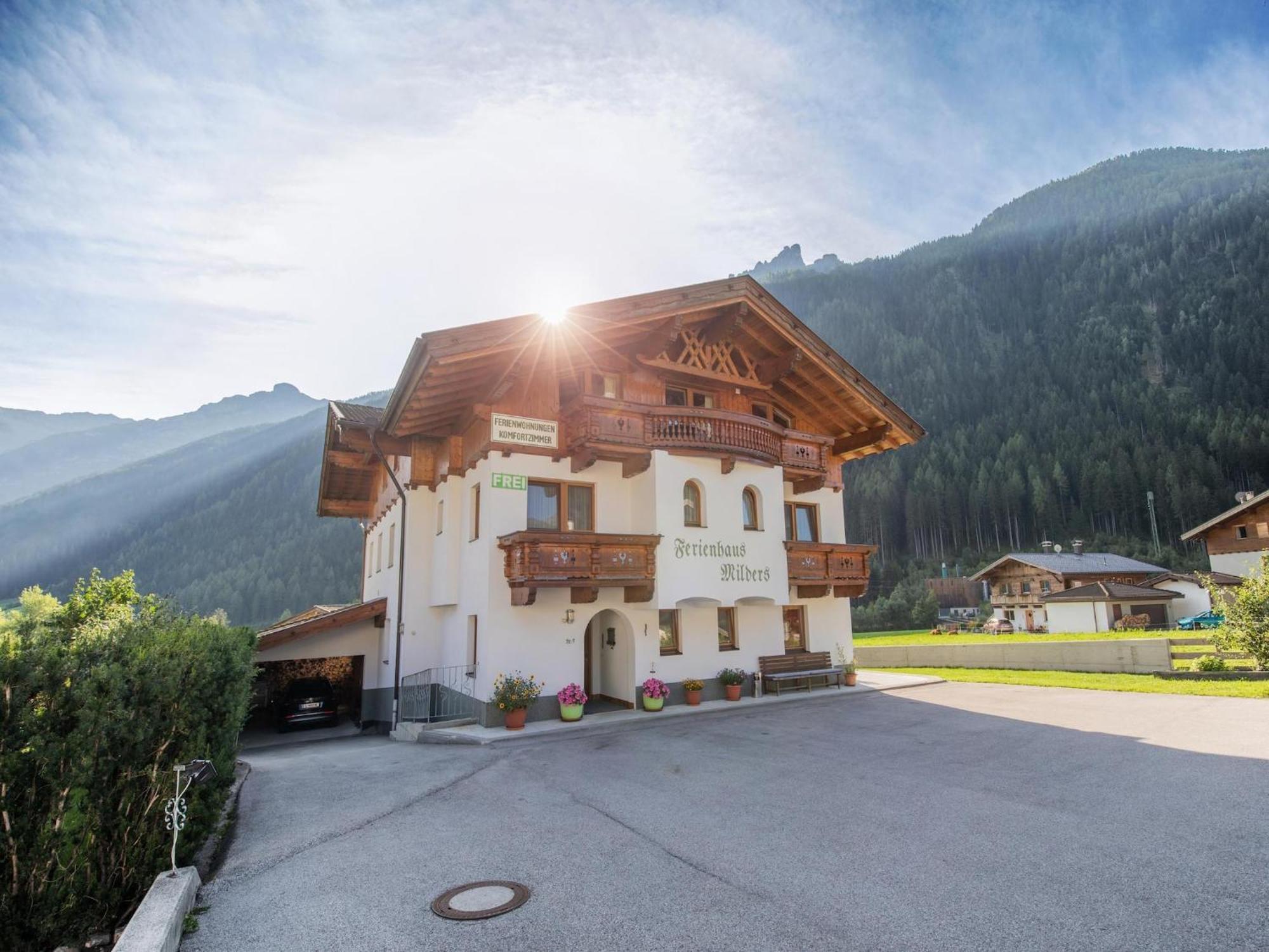 Appartement Flat With Sep Entrance On Ground Floor In Neustift à Neustift im Stubaital Extérieur photo